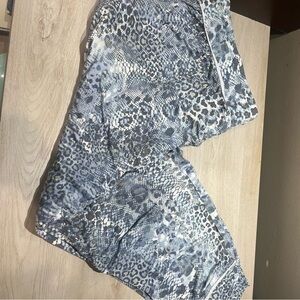 Woman’s lounge pants